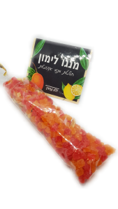 חליטת פירות מתקתקה,מנגו לימון. מכילה קוביות פירות, מנגו, לימון, רצועות הדרים. אופן השימוש: לשים כפית מהקוביות בתוך כוס עם מים רותחים ולערבב, להמתין 5 דקות ובסיום השתייה מומלץ מאוד לאכול את הפירות. ניתן להגיש כחליטה חמה או כאייס-טי. אין צורך להוסיף סוכר או תיון. -ללא קפאין- מומלץ להוסיף את קוביות החליטה ליוגורט, עוגות בחושות לפני האפייה, לקינוחים ועוד...