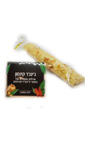 חליטת פירות מתקתקה בטעם ג'ינג'ר קינמון. מכילה קוביות קוקוס, ג'ינג'ר וקינמון. אופן השימוש: לשים כפית מהקוביות בתוך כוס עם מים רותחים ולערבב, להמתין 5 דקות ובסיום השתייה מומלץ מאוד לאכול את הפירות. אין צורך להוסיף סוכר או תיון. -ללא קפאין- מומלץ להוסיף את קוביות החליטה ליוגורט, עוגות בחושות לפני האפייה, לקינוחים ועוד...